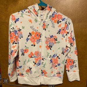 NWOT zip up hooded sweatshirt.